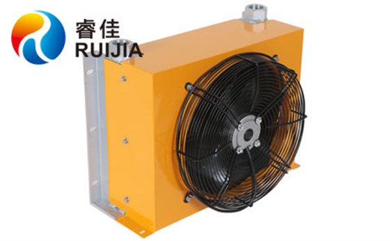 注塑機油冷卻器