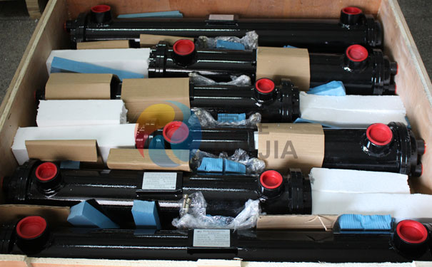 六臺(tái)水冷卻器