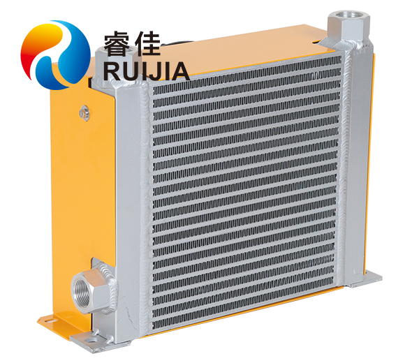 <font color='red'>農(nóng)業(yè)機(jī)械散熱器</font>，找睿佳冷卻器！