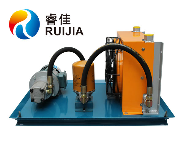油壓機(jī)自循環(huán)<font color='red'>風(fēng)冷卻器</font>選型