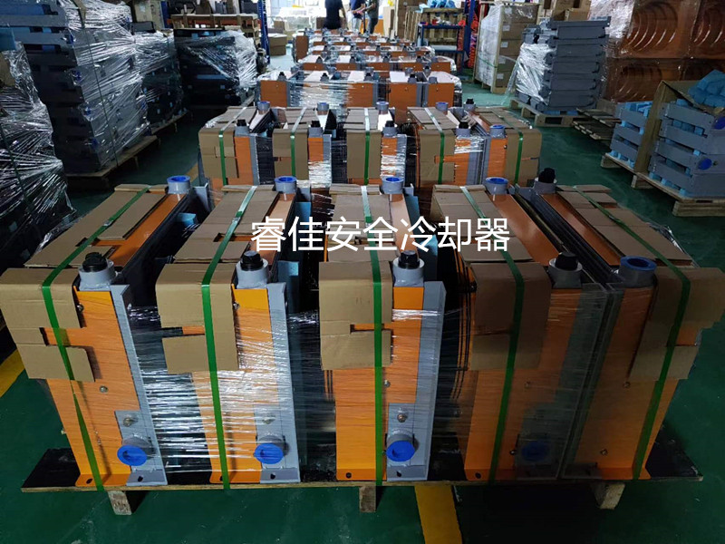 風(fēng)冷散熱器